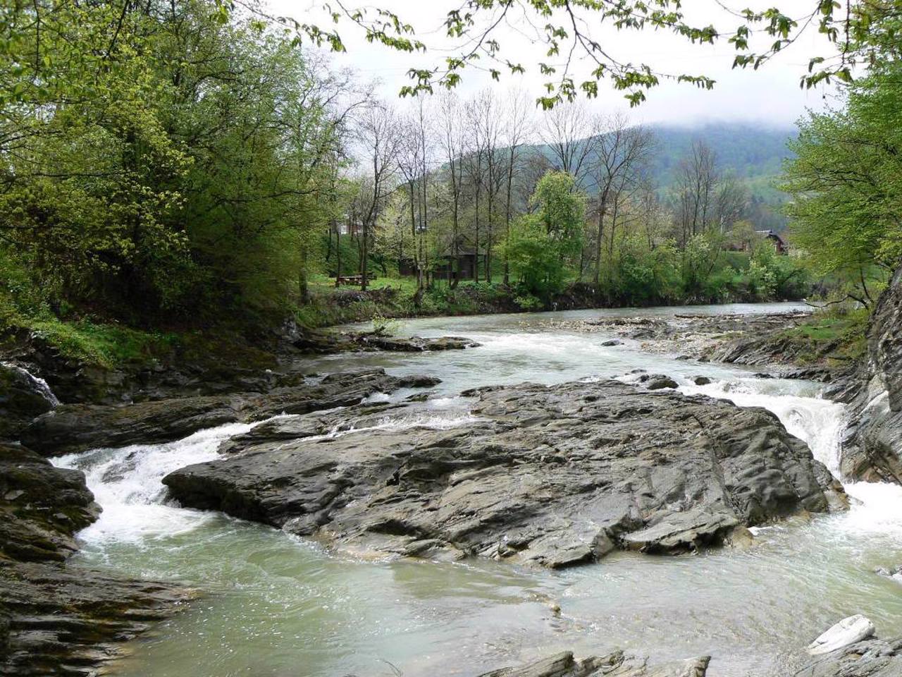 Село Шешори