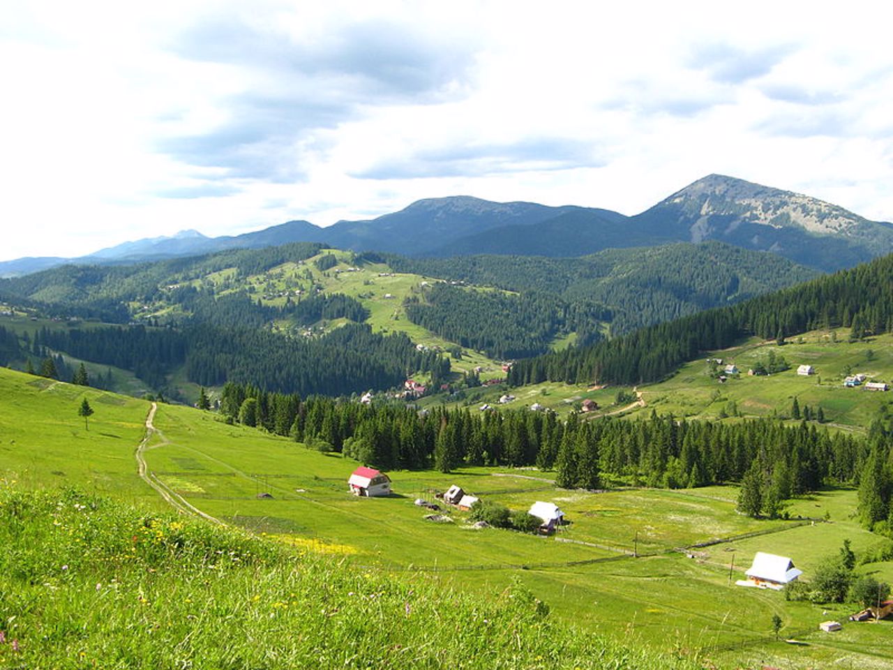 Село Яблоница