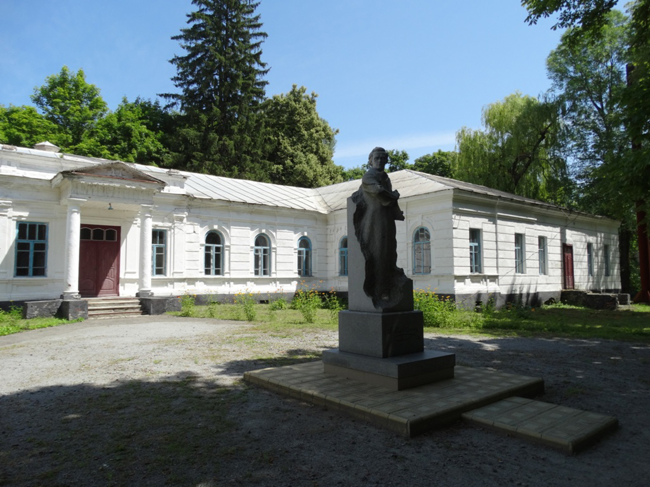 Sedniv village