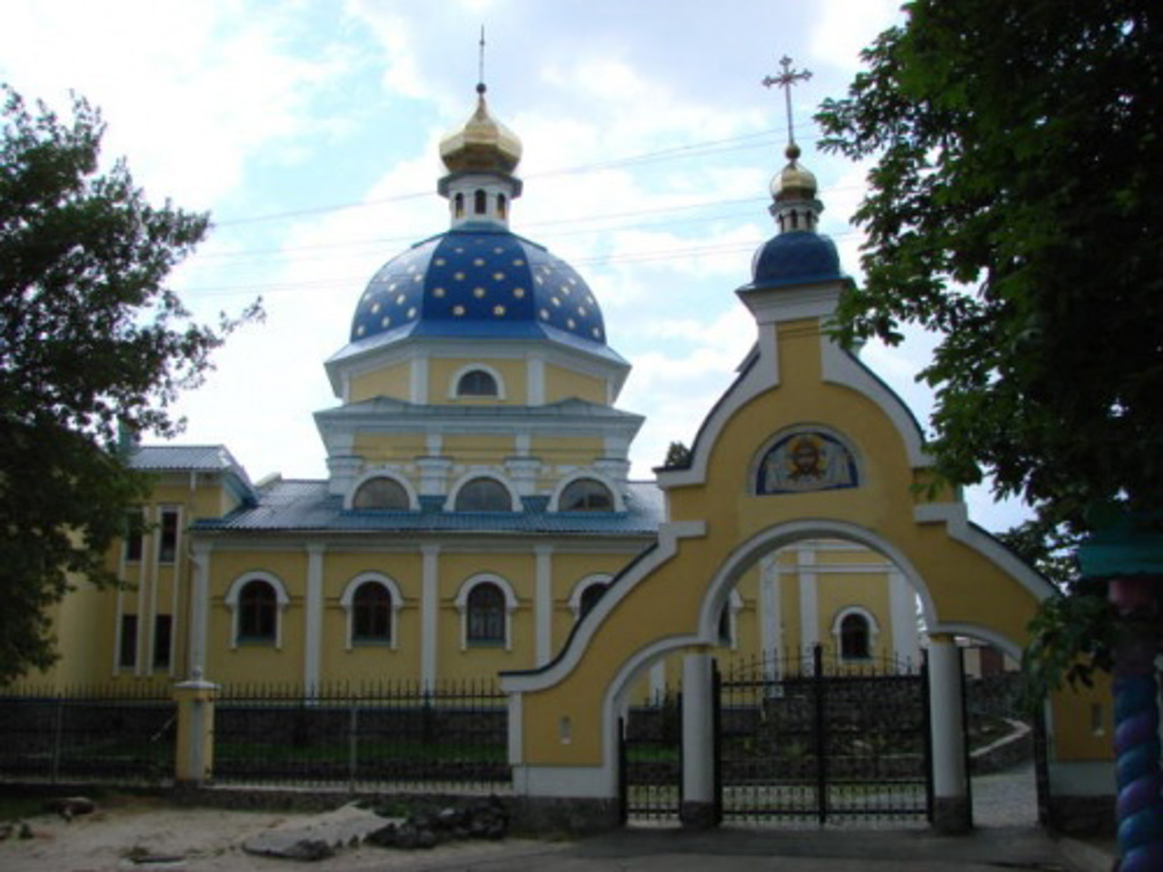 Храм "Живоносный Источник", Киев