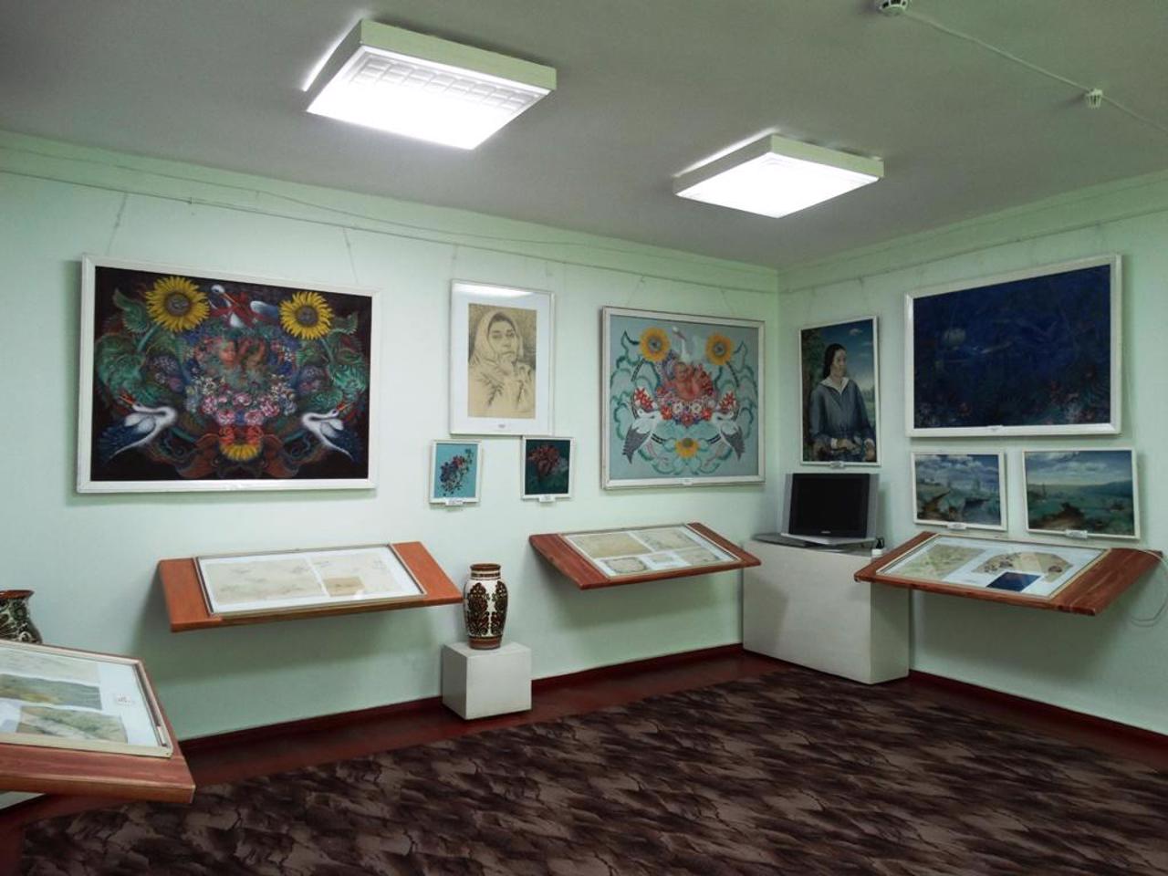 Yahotyn Art Gallery (Ryepnin Manor)