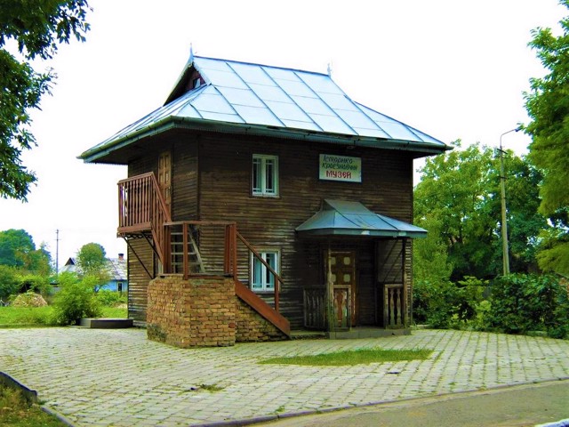 Угнівський історико-краєзнавчий музей, Угнів