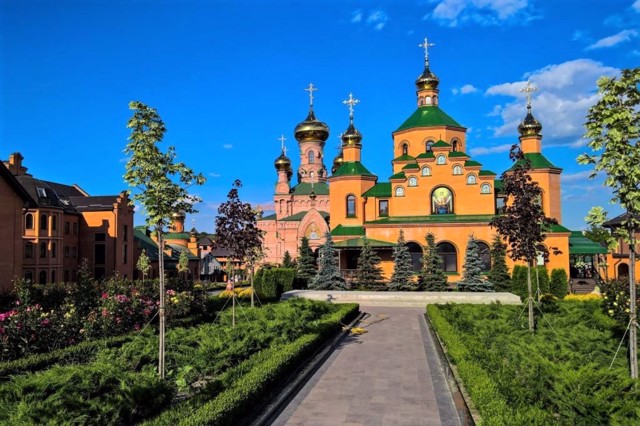 Свято-Покровський Голосіївський монастир (Голосіївська пустинь), Київ