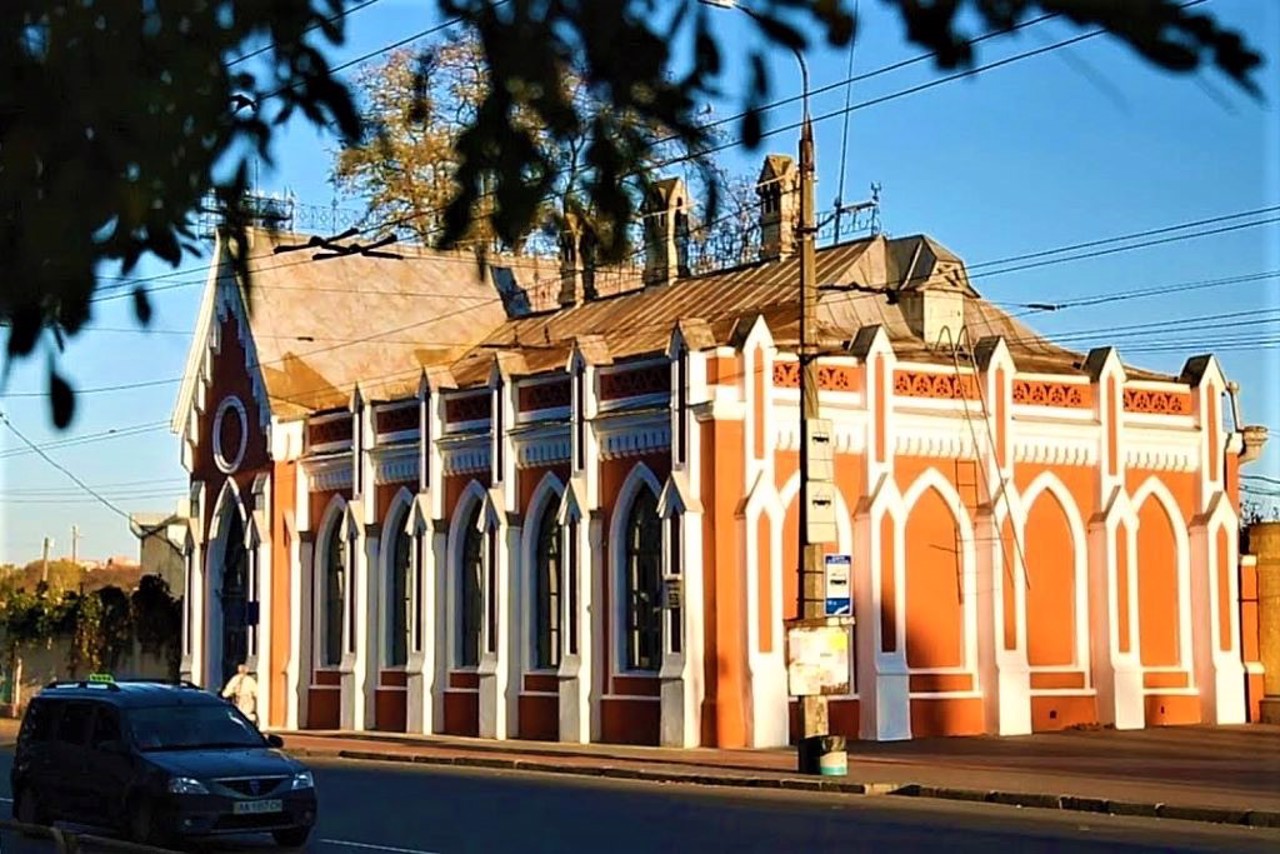 Vasyl Tarnovsky House, Chernihiv
