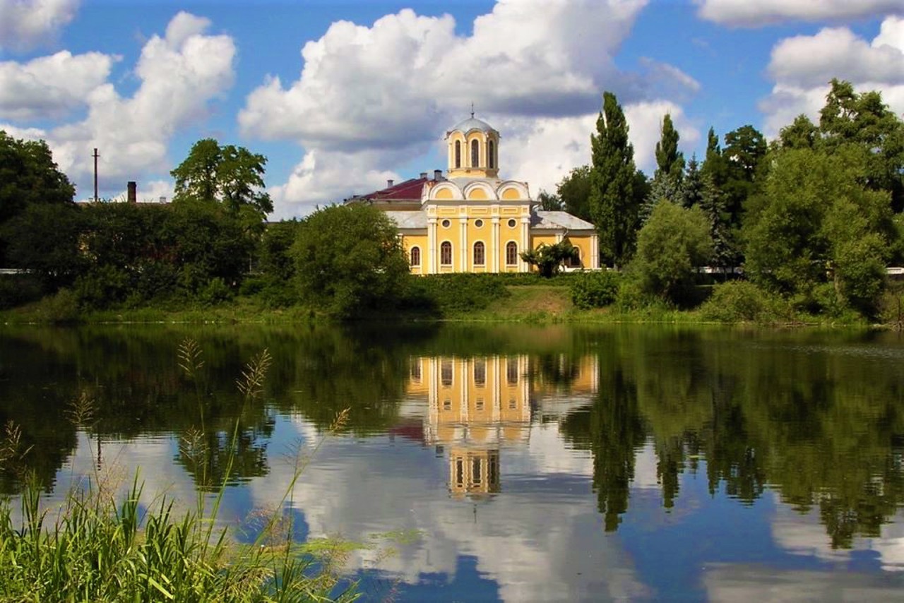 Holy Martyrs of Chernihiv Prince Michael and his Boyar Fedir Church, Chernihiv