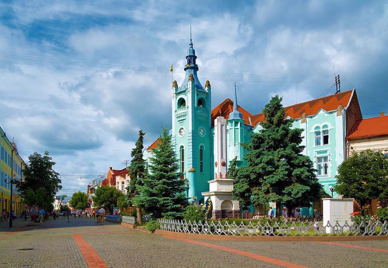 Cyril and Methodius Square, Mukachevo