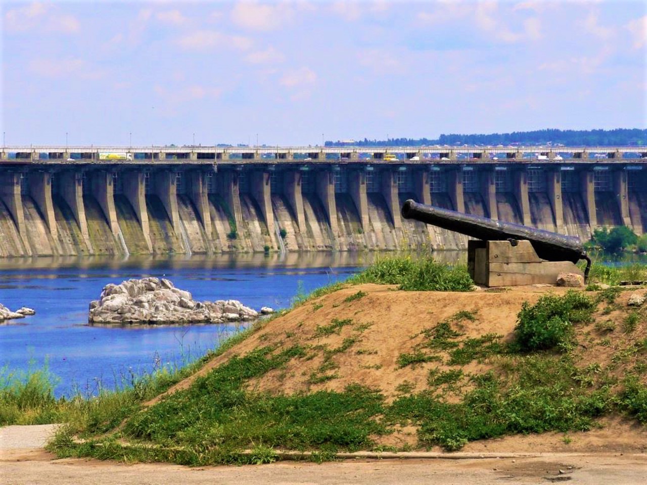 Днепровская ГЭС (ДнепроГЭС), Запорожье