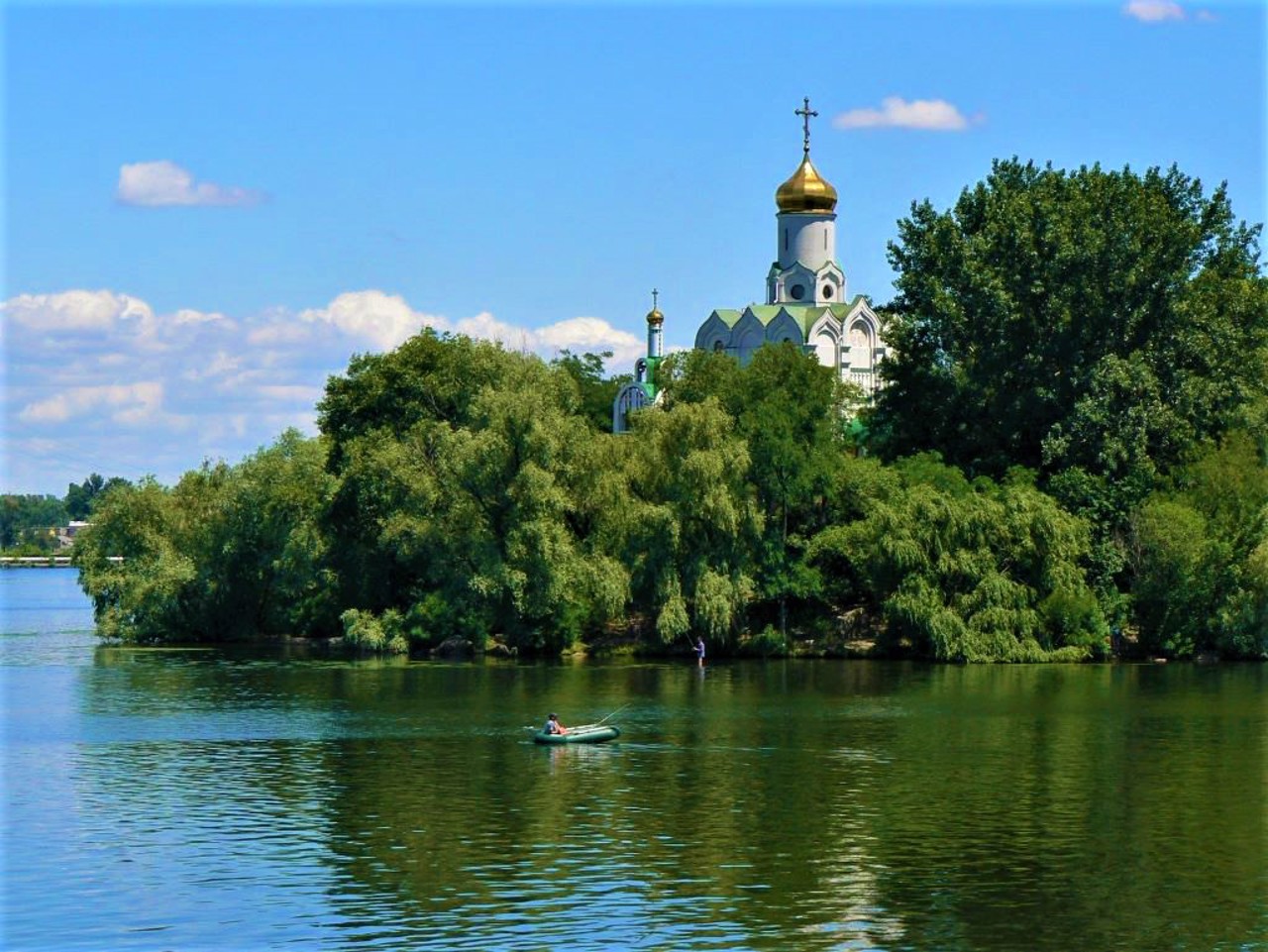 Монастырский остров, Днепр