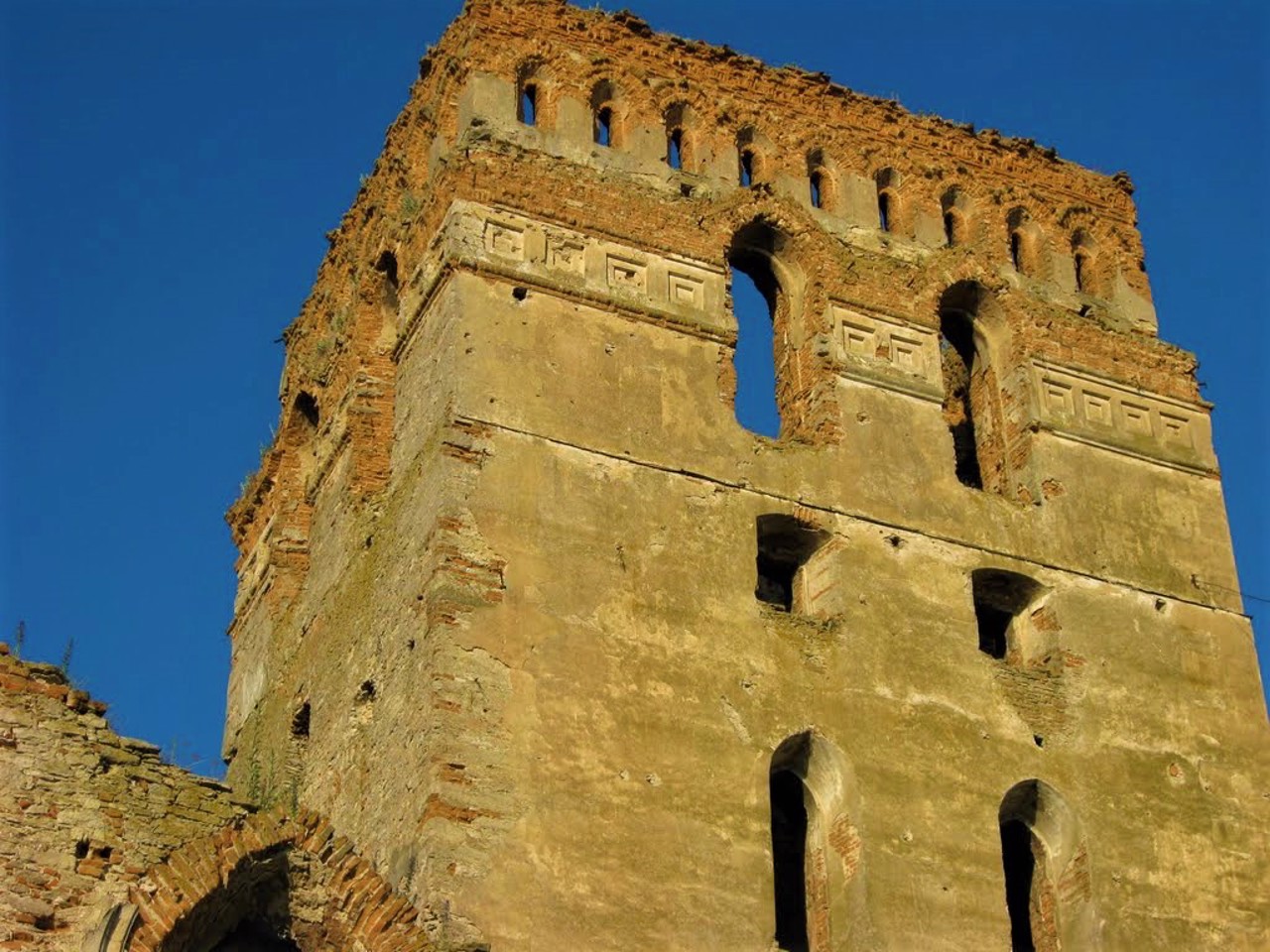Watchtower, Starokostiantyniv