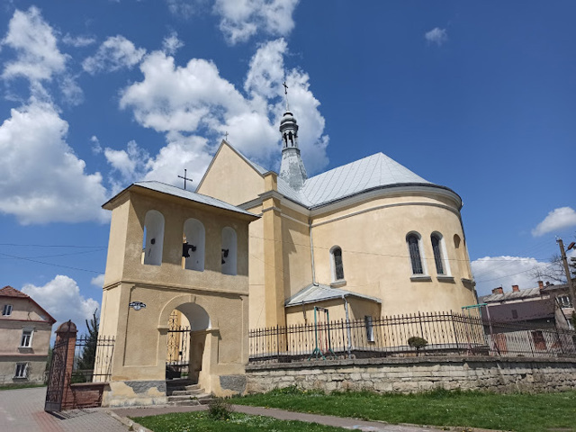 Костел святих Миколая та Анни, Бібрка