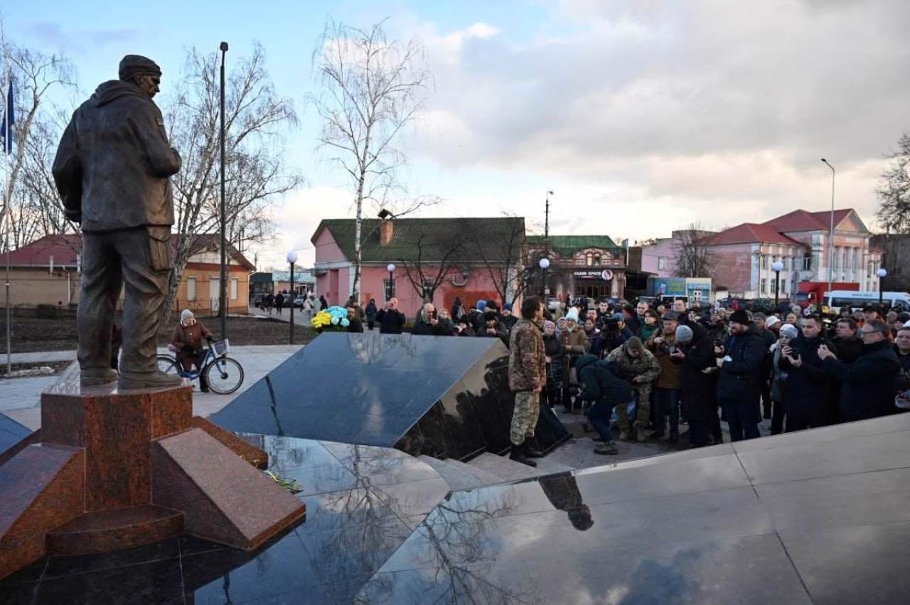 Мемориал героям-защитникам Украины, Нежин