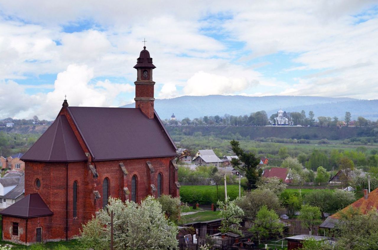 Saint Francis Church, Deliatyn