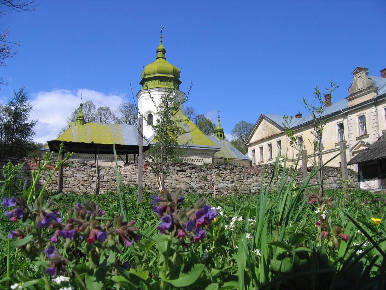 Лаврівський монастир Святого Онуфрія, Лаврів