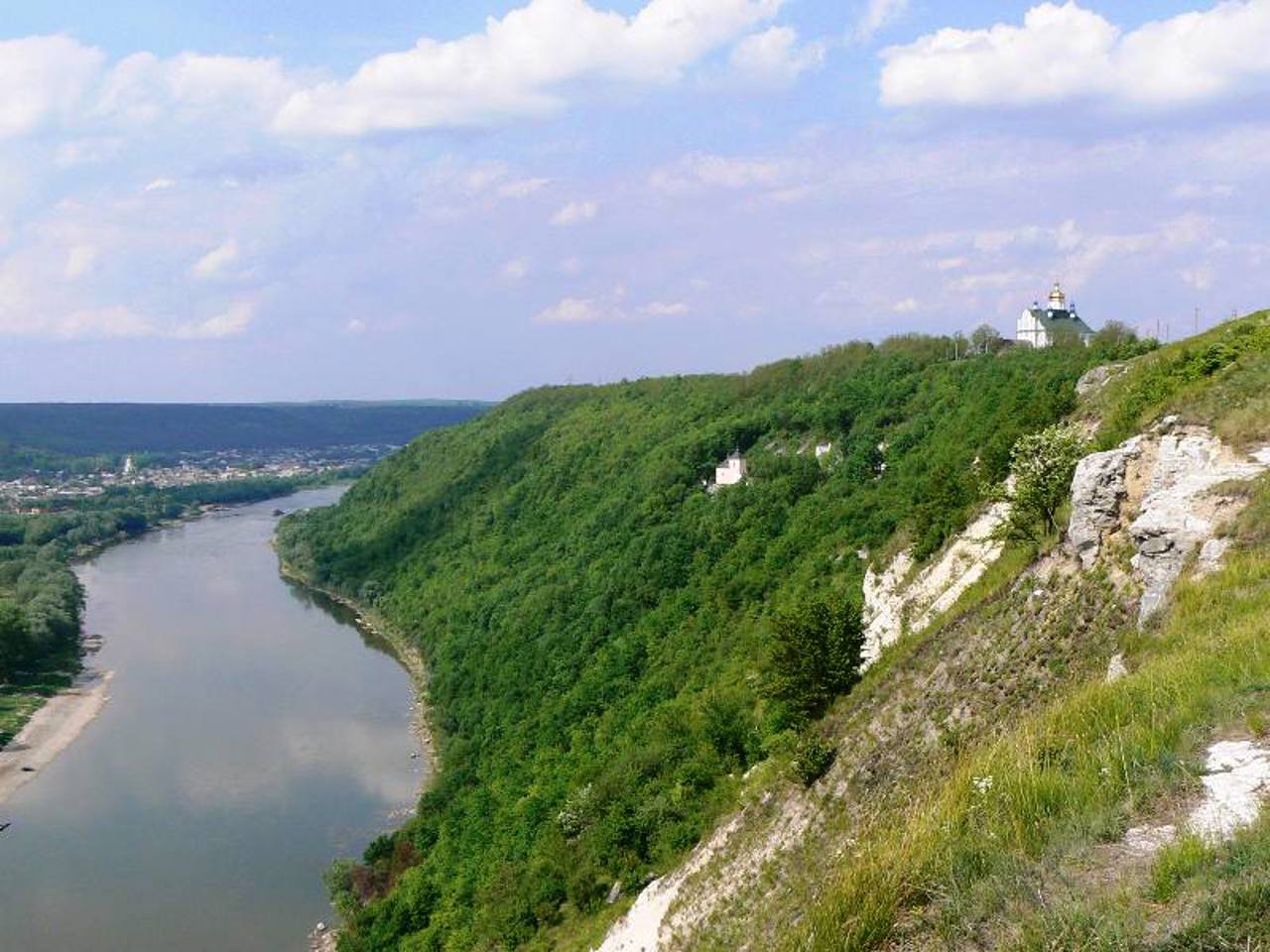 Іоанно-Богословський Хрещатицький монастир, Хрещатик