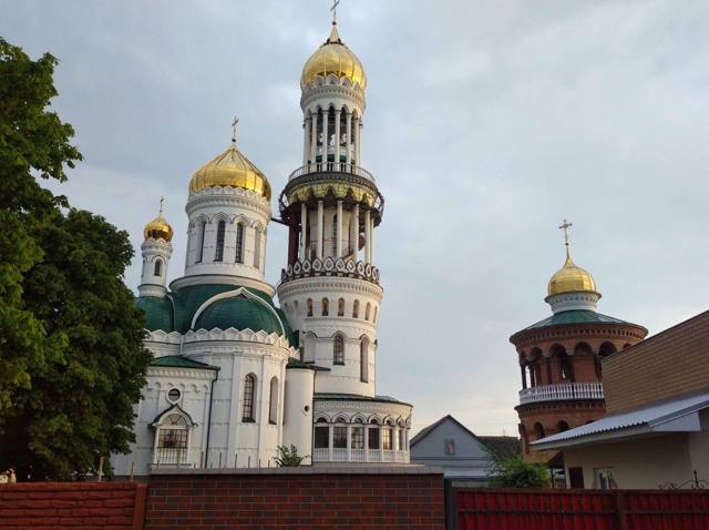 Церква Всіх святих землі Черкаської просіявших та Різдва Іоанна Хрестителя, Хутори
