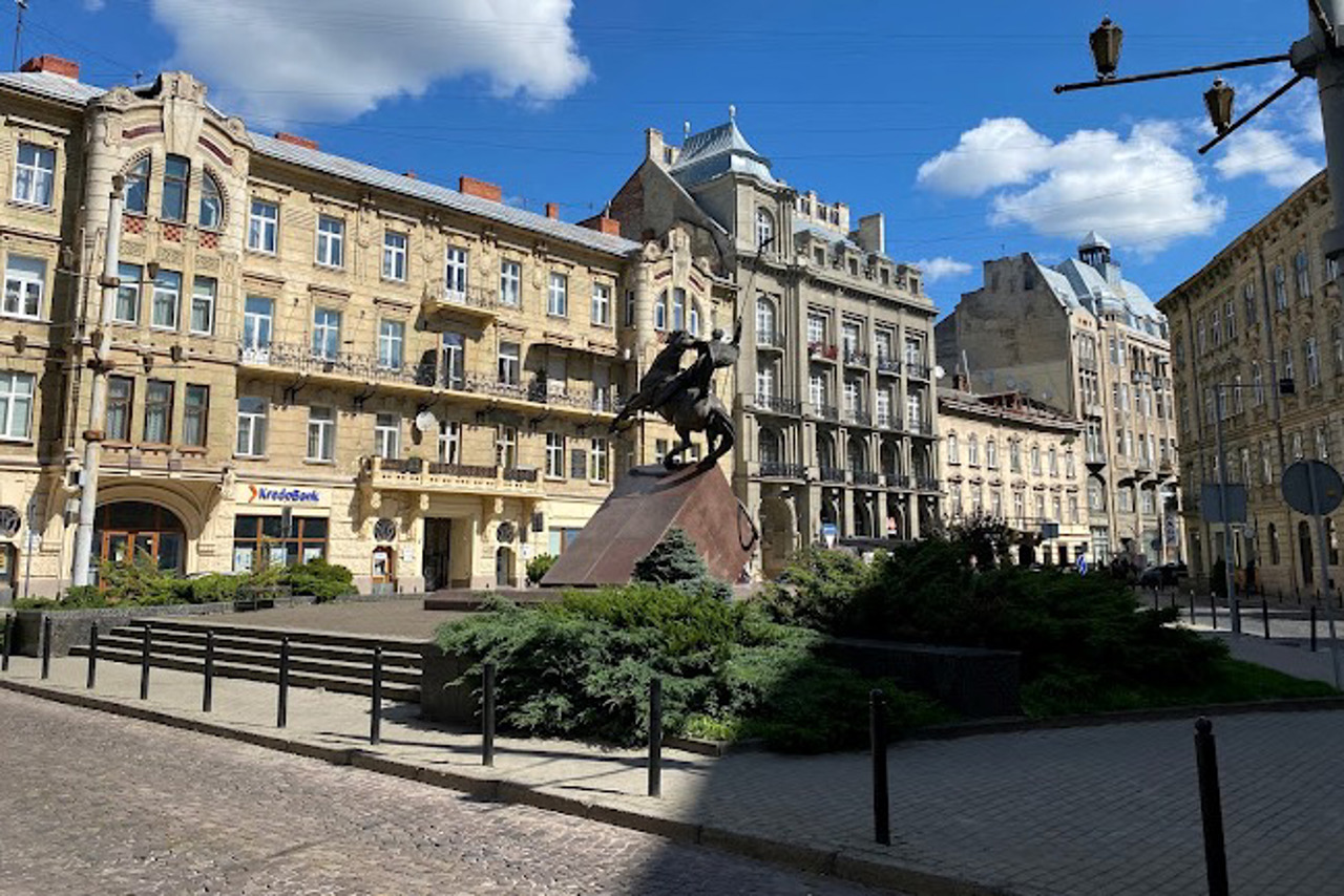 Yuriy Zmiyeborts Monument (Deceased law enforcement officers), Lviv