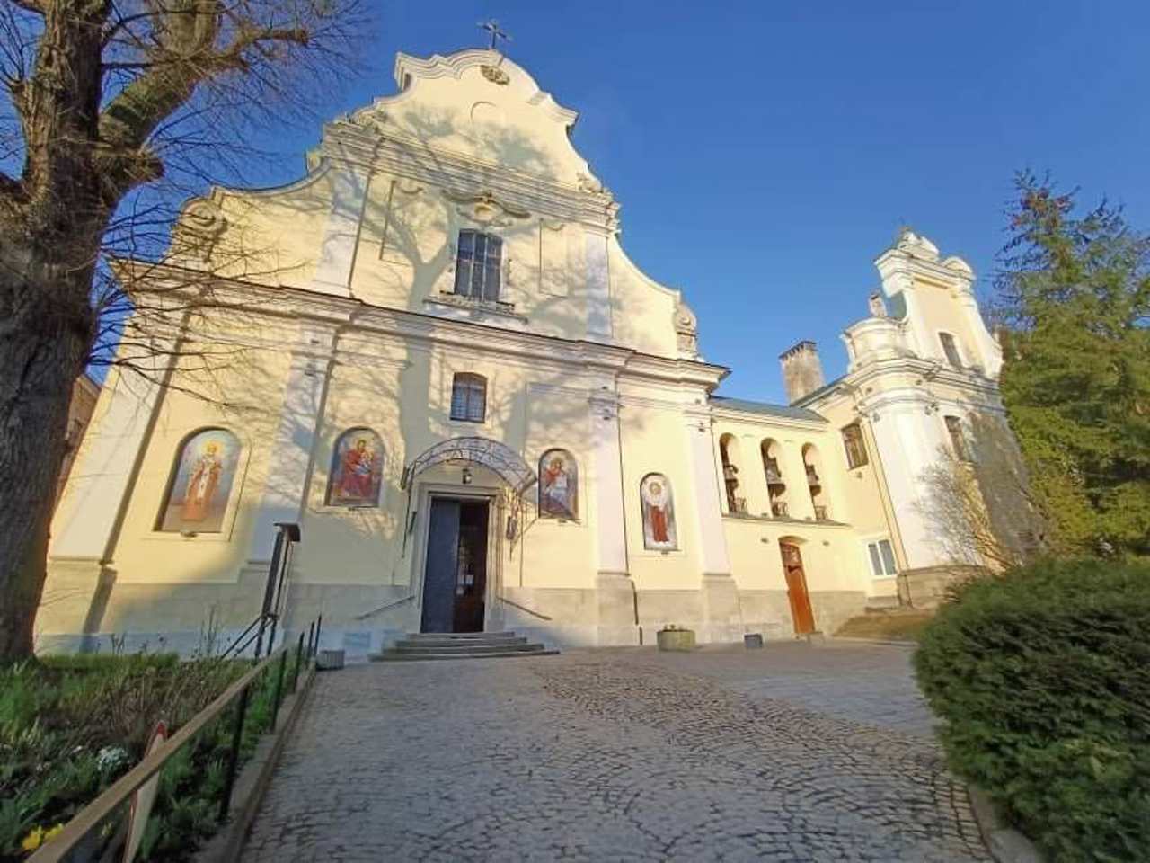 Церковь Покрова Пресвятой Богородицы, Львов