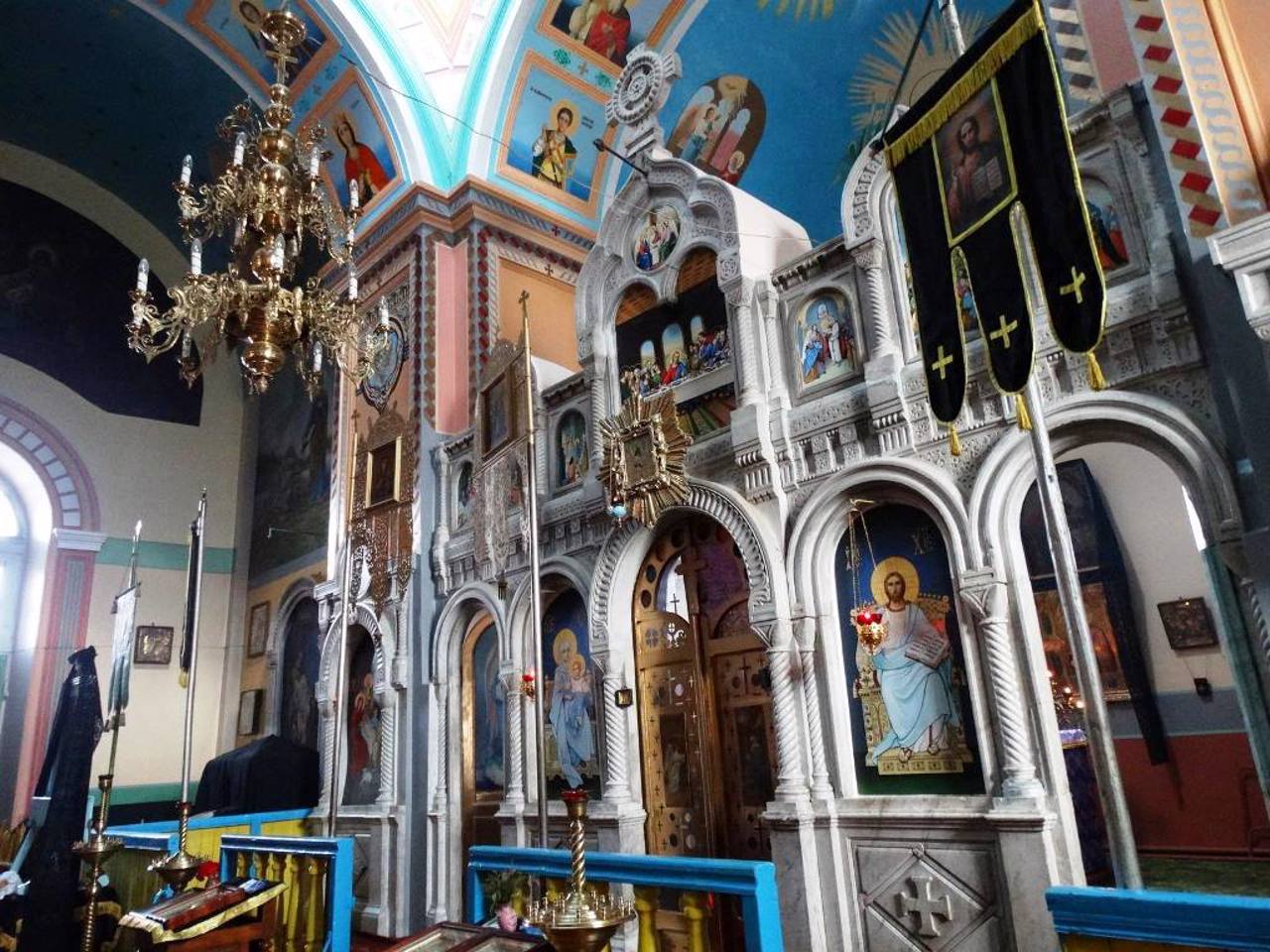 Свято-Миколаївська церква, Червоне