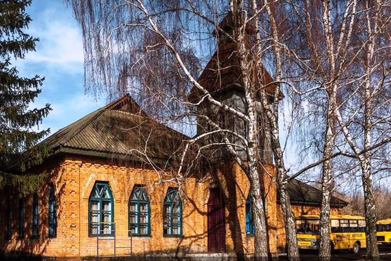 Zemska School, Mokiivka