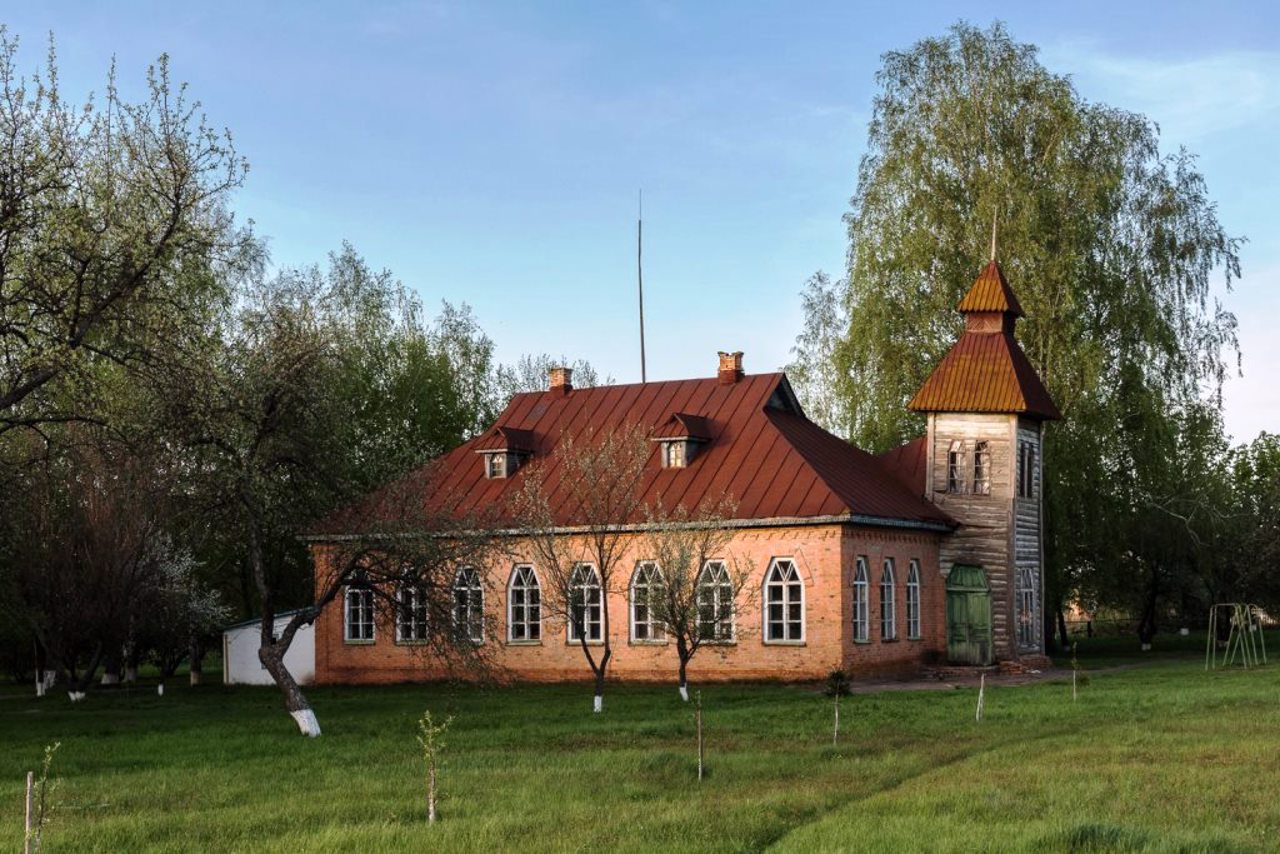 Zemska School, Kizlivka