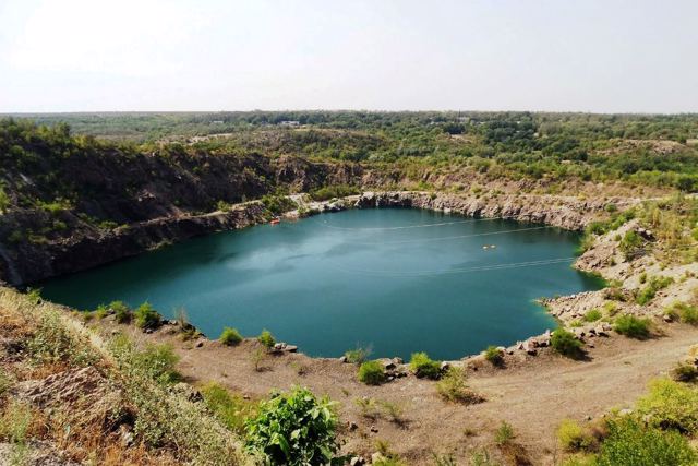 Radon Lake, Myhiia