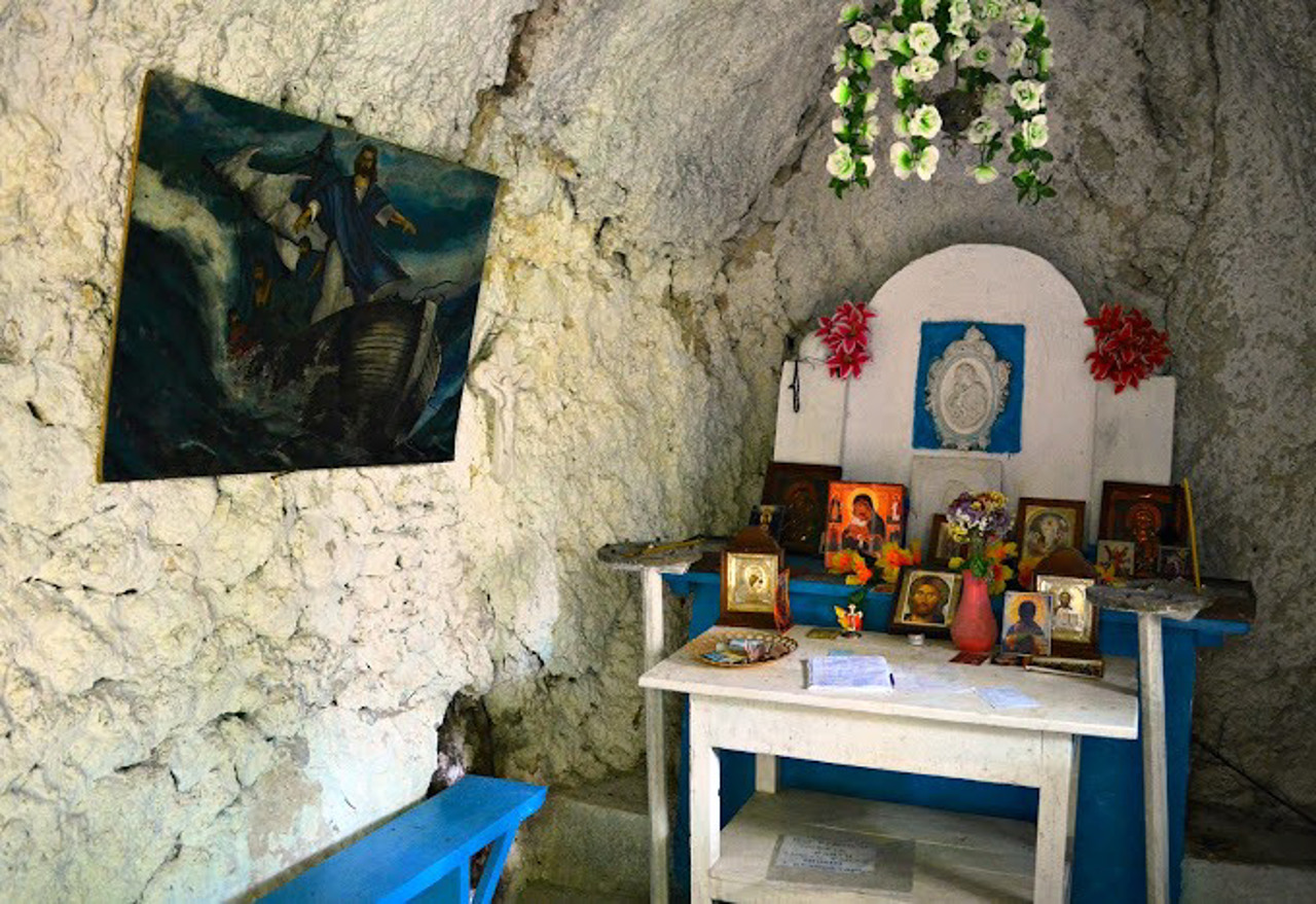 Hermit's Cave, Krutyliv