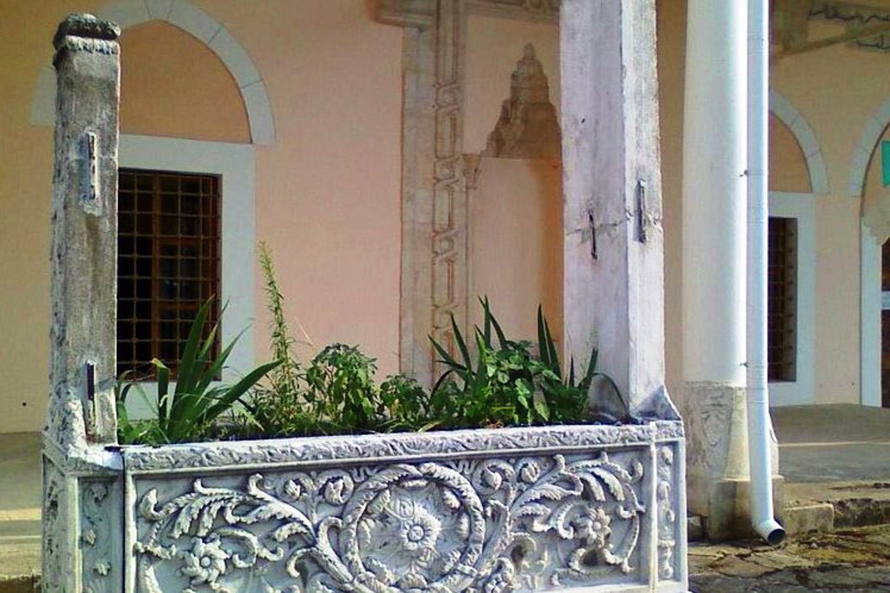 Dzhuma-Dzhami Mosque, Yevpatoriia