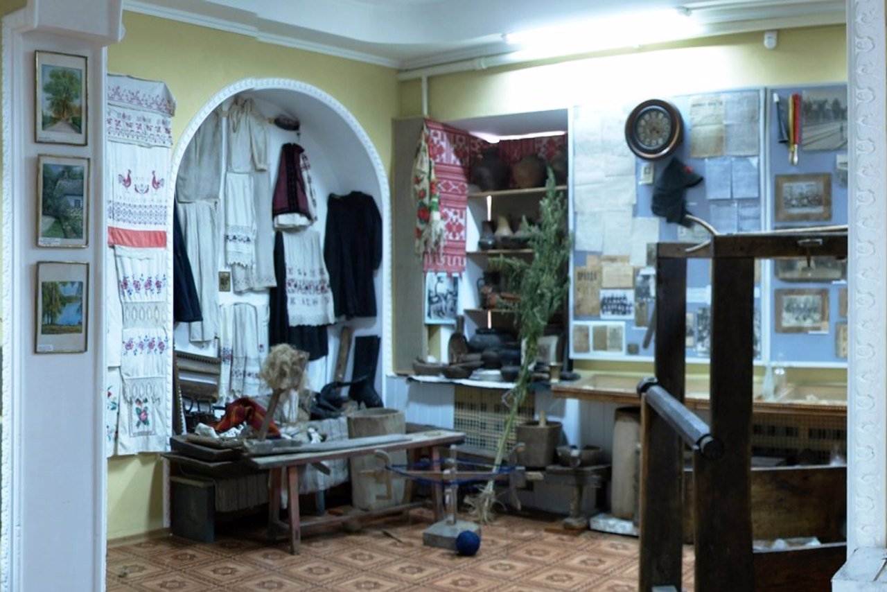 Бурынский краеведческий музей, Бурынь