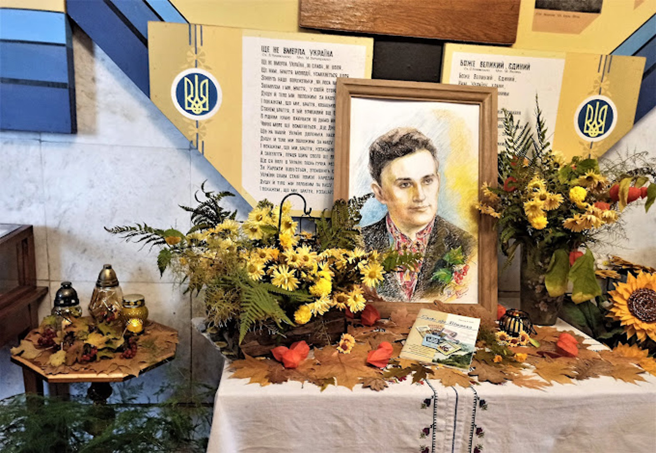 Денисовский краеведческий музей, Денисов