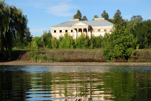 Chatsky Palace, Serebryntsi