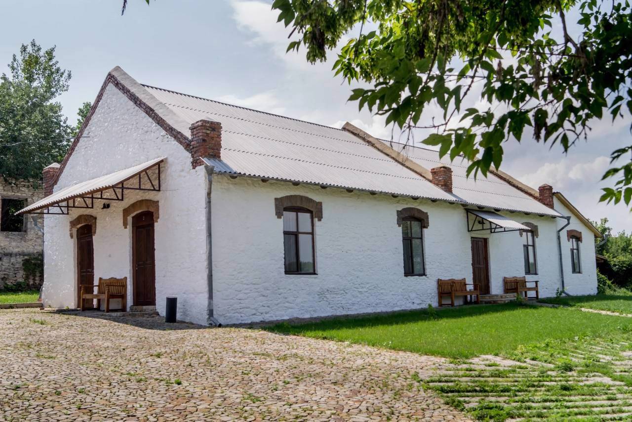 Art Residence "Sharhorod Rafinad"