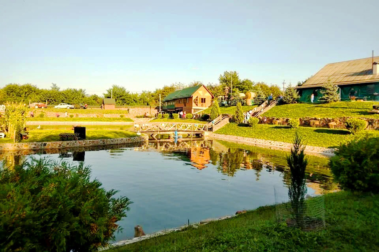 Усадьба-музей "Луговацкая Сечь", Луговая