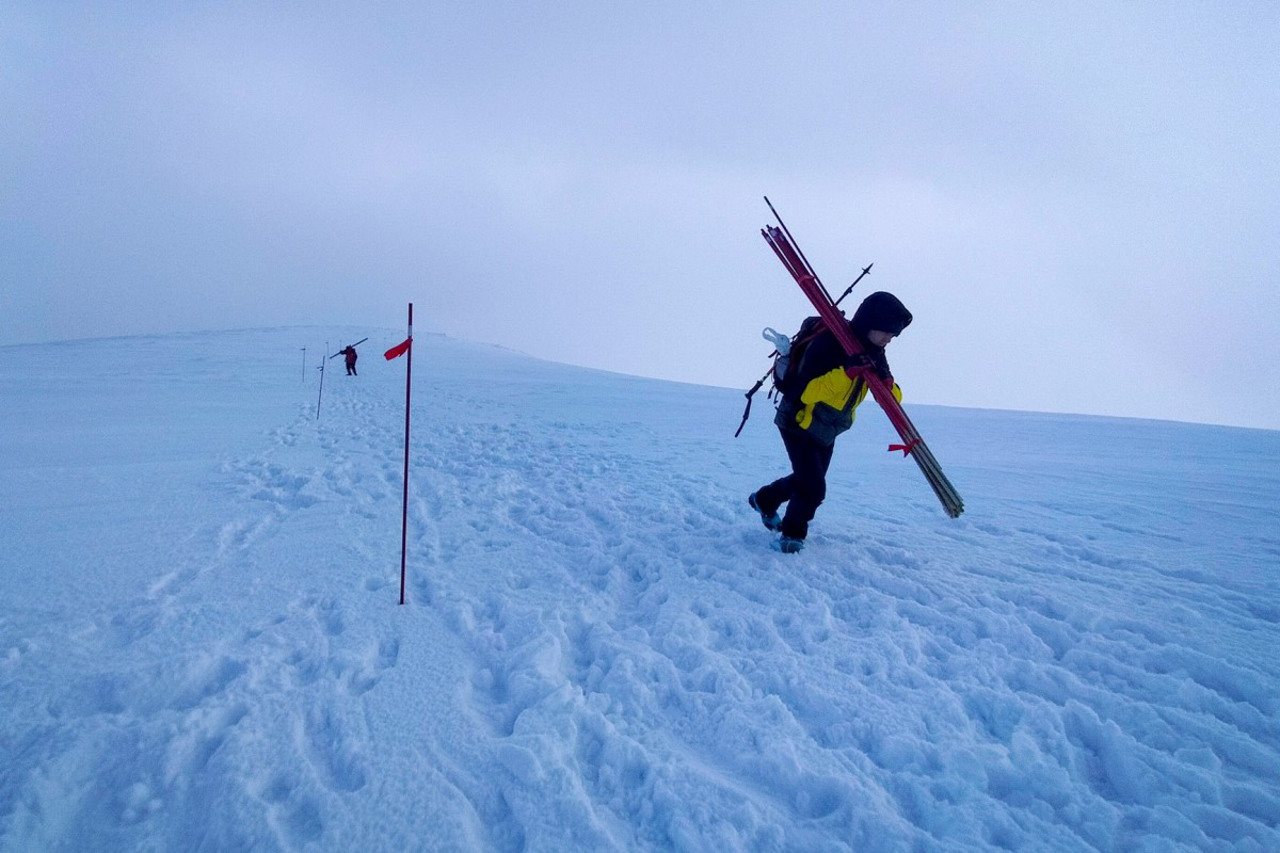 Волонтери промаркували зимовий маршрут на Говерлу